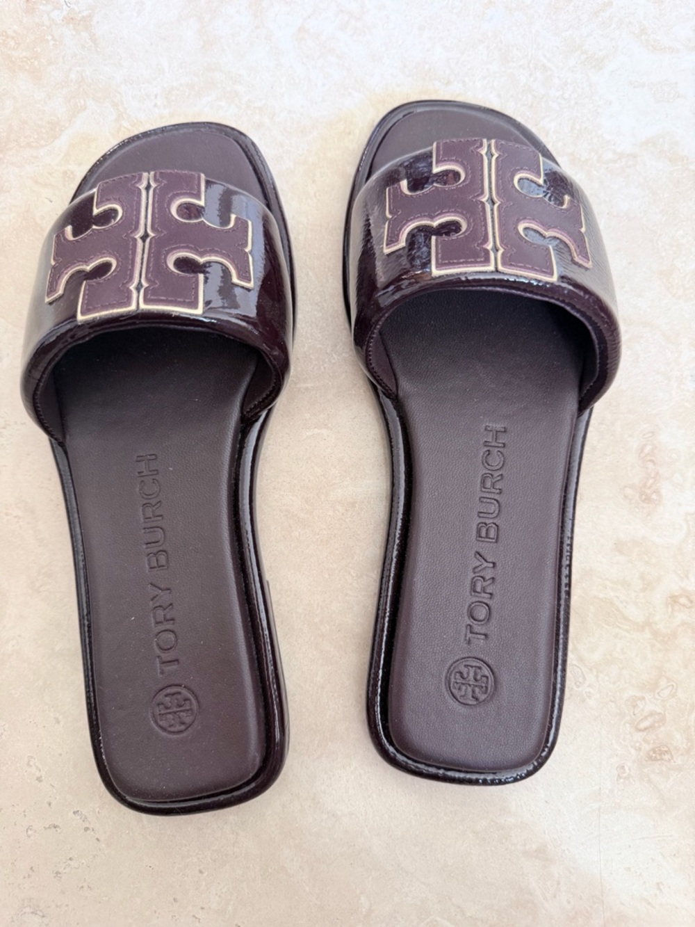 Tory Burch Patent Logo Slide Sandals in Dark Brown